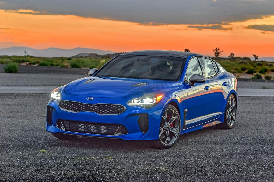  Kia Stinger GT AWD (CK) 2017 года  (NA) (фото 18 из 42)